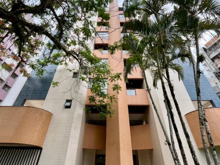 REF - 035 Cobertura Duplex em Caiobá Edificío Summer Time