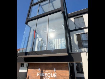 REF - 050 Apartamento quadra Mar Balneário Perequê